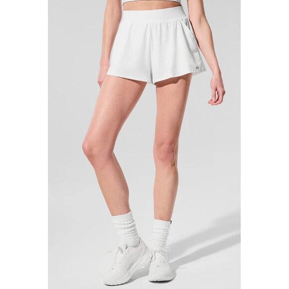 ALO YOGA Women's Breezy Short Size L In White - Picture 1 of 15